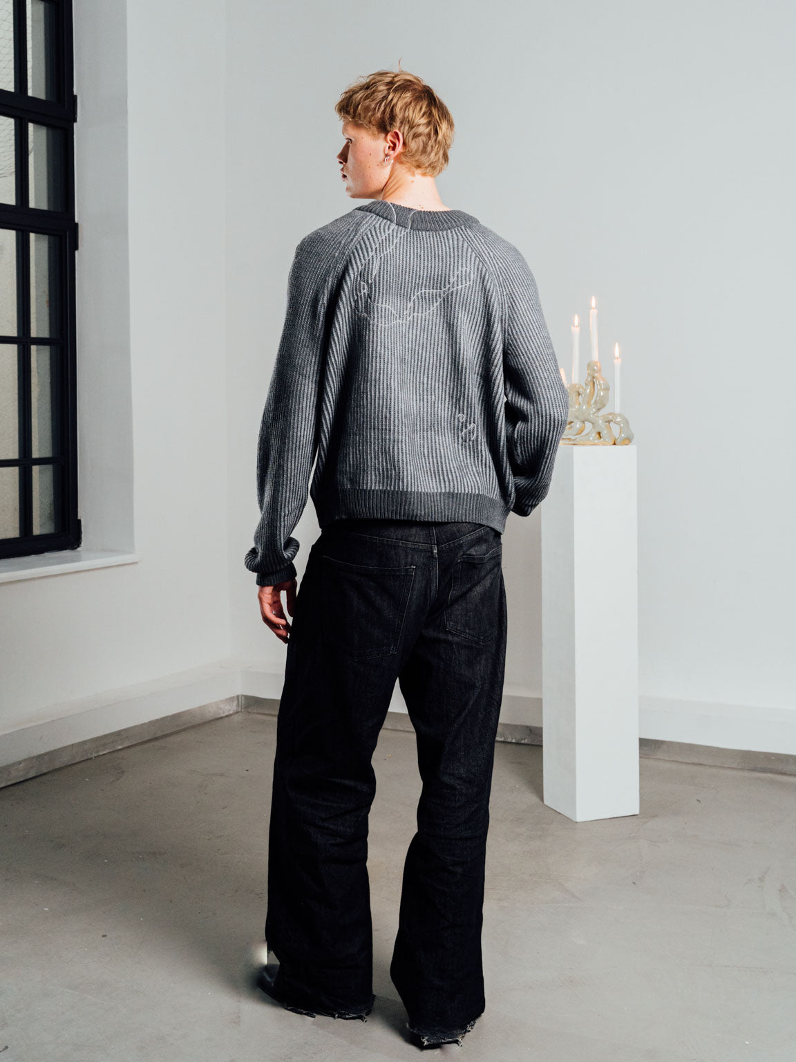 Tau | Reversible Knitted Sweater Dark Grey – maezen
