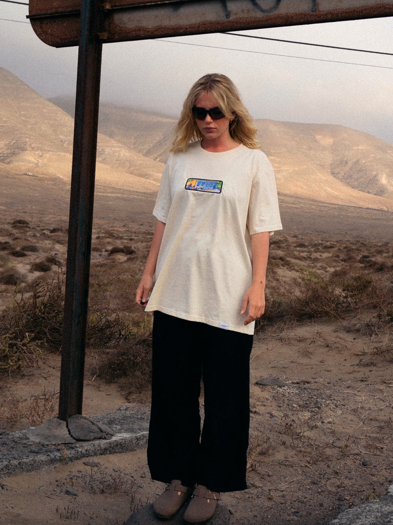 Outside Seating | T-Shirt Natural Raw - maezen